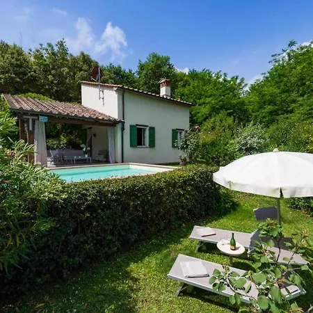 Ferienhaus Con Piscina Esclusiva Nel *